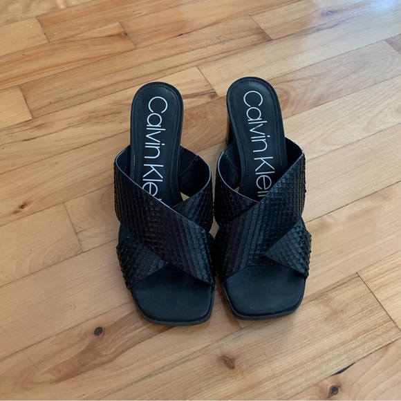 Calvin Klein heels/mules - Picture 3 of 5